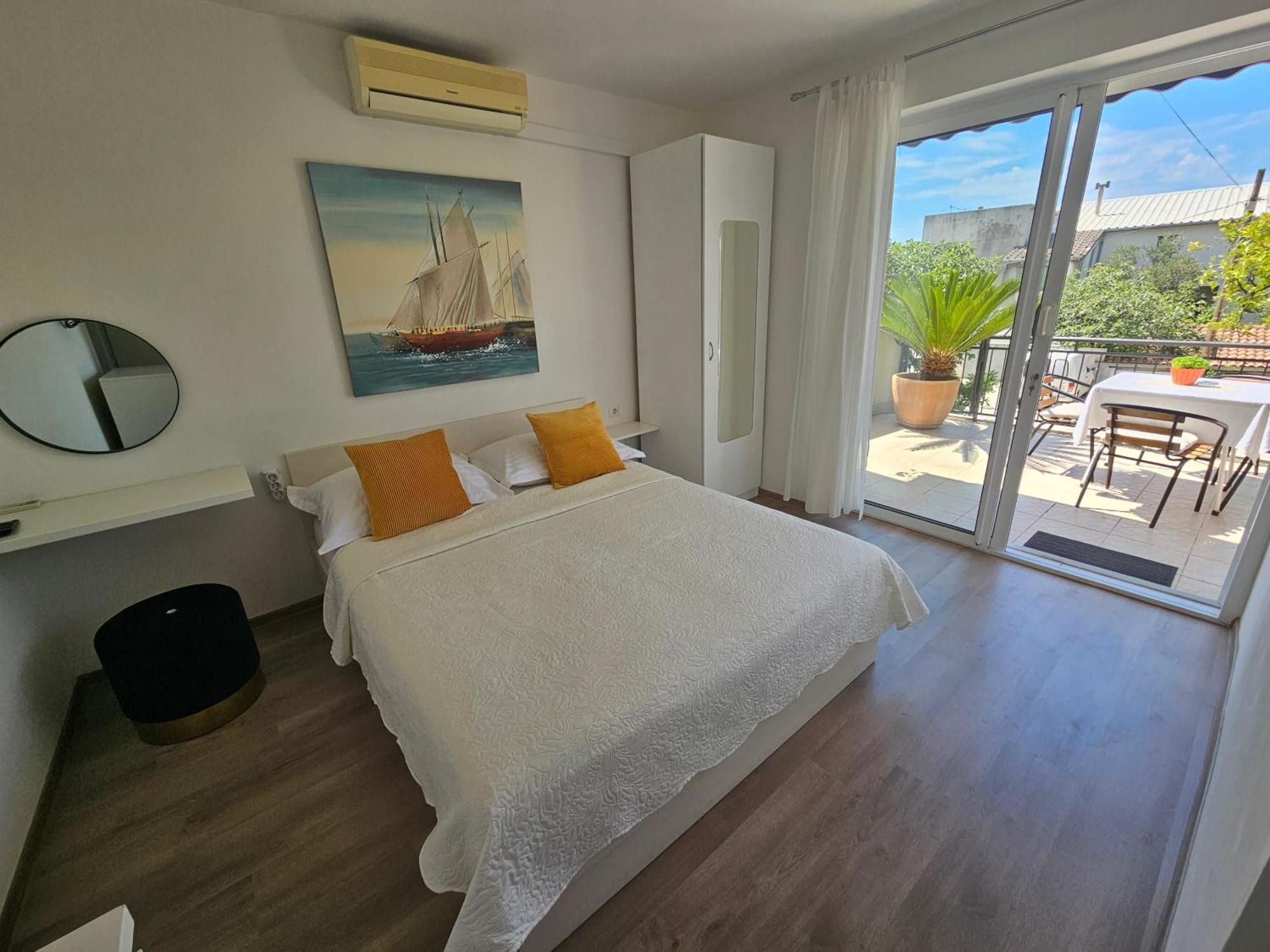 Apartmani Matija Makarska Bagian luar foto